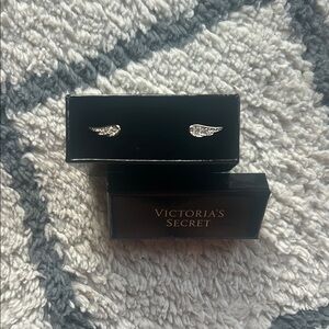 Victoria's Secret Gold Angel Wings Bracelet